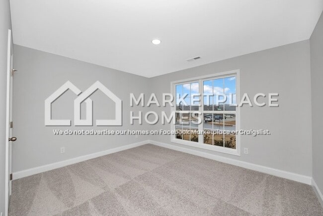 Building Photo - 14163 Nursery Dr