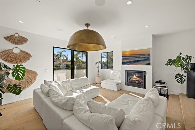Building Photo - 228 W Avenida Cordoba