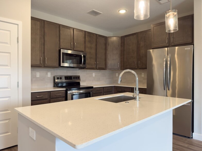 Interior Photo - The Landing at Legends | Specials Available