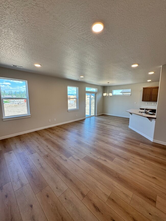 Building Photo - 13490 N Grand Targhee St