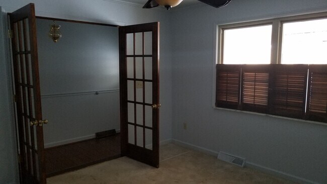 Building Photo - 5049 Babbitt Rd