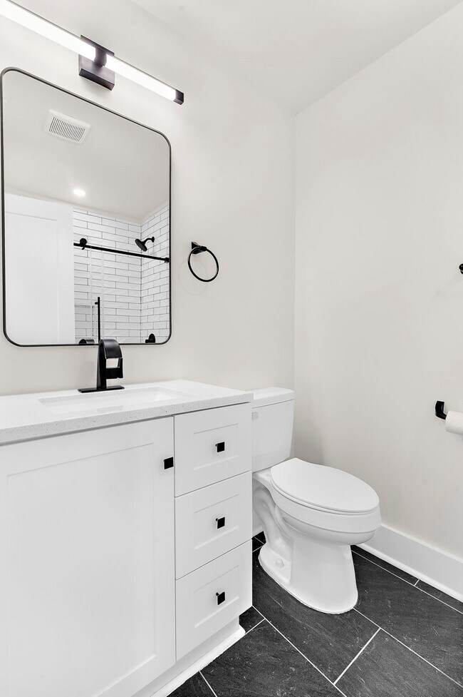 Building Photo - 24 Blake St