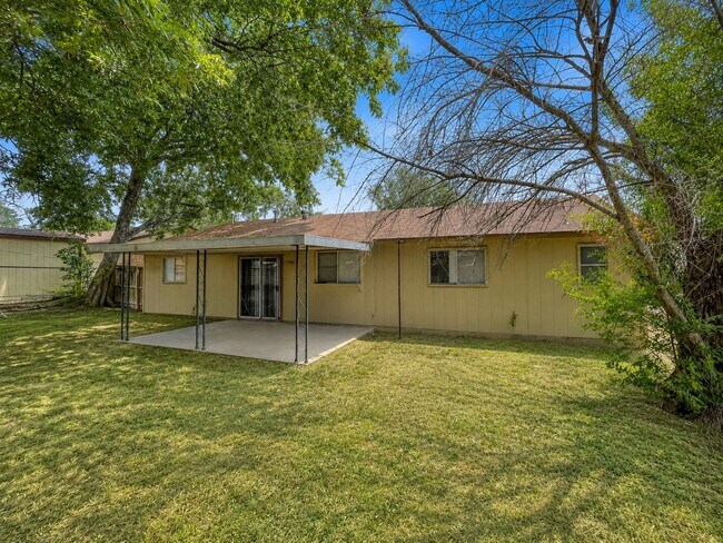 Building Photo - 4231 Eagle Nest Dr