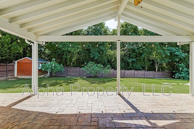 Building Photo - 317 Edenberry Way