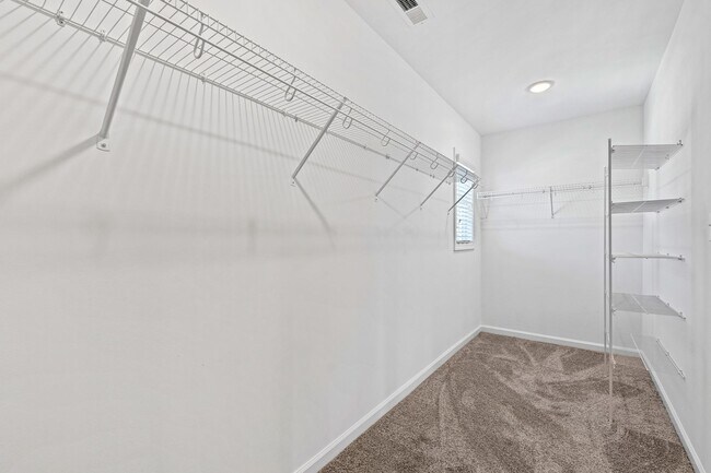 Building Photo - Modern 3BR/2.5BA Home with Open Layout – W...