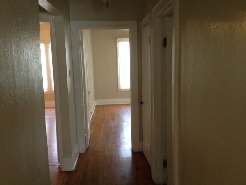 Building Photo - 117 E Norwood Ct
