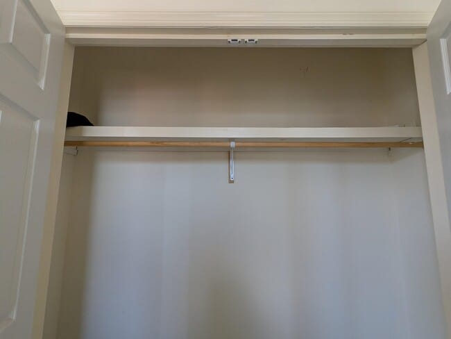 Building Photo - 112 Hague St