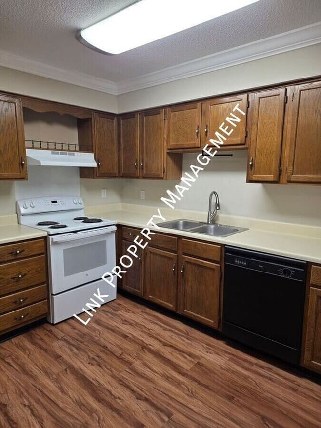 Building Photo - 5364 Haisten Ct