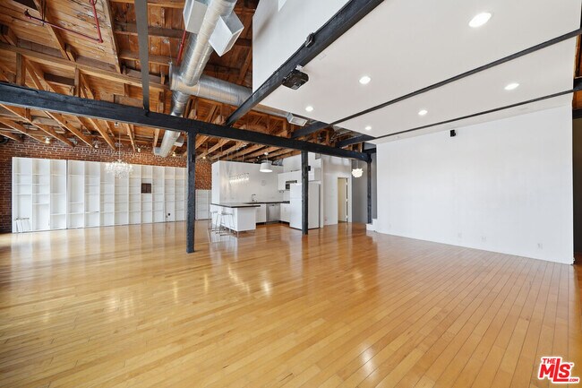 Building Photo - 500 Molino St