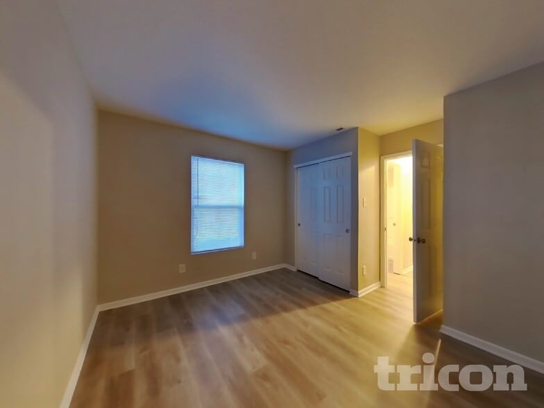 Building Photo - 2318 Blackthorn Dr