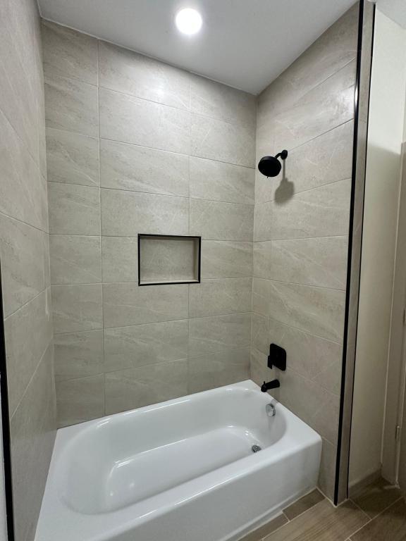 Building Photo - 2100 E San Andrea St