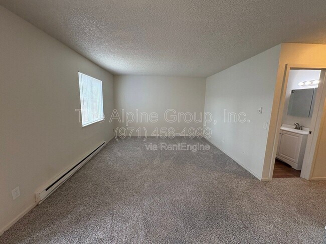 Building Photo - 17890 SW Alexander St