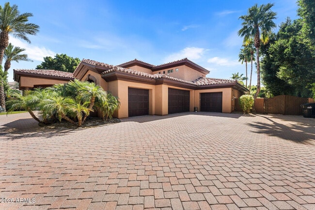 Building Photo - 11571 E Cochise Dr