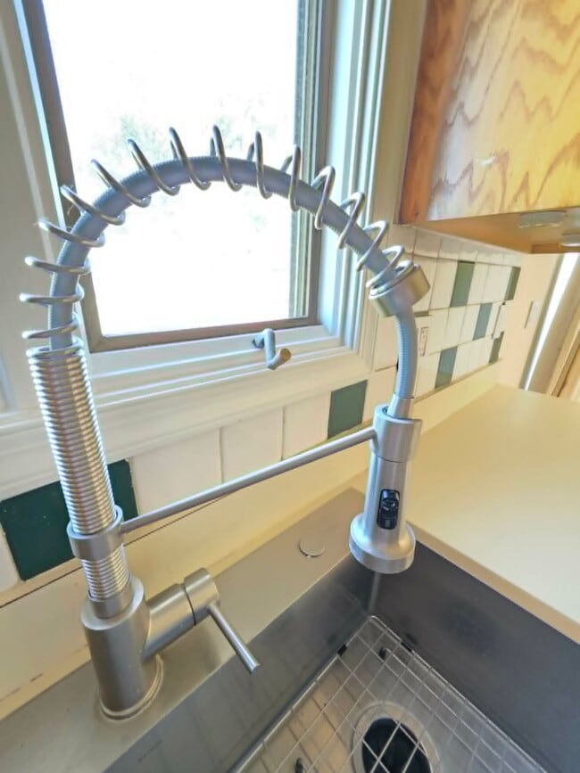 Building Photo - 1405 Bantry Ln