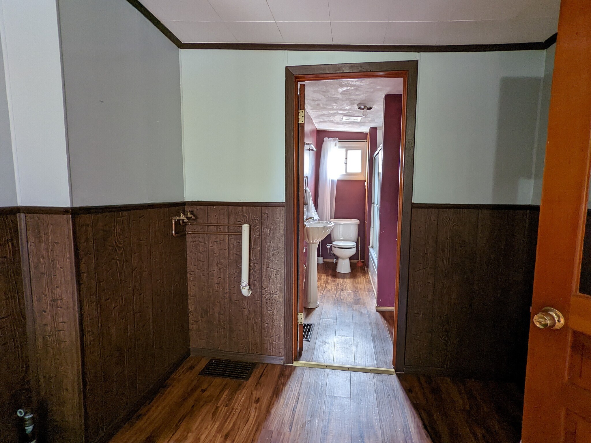 Building Photo - 26 Rexford St