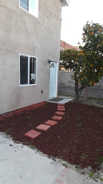 Primary Photo - 5443 11th Ave