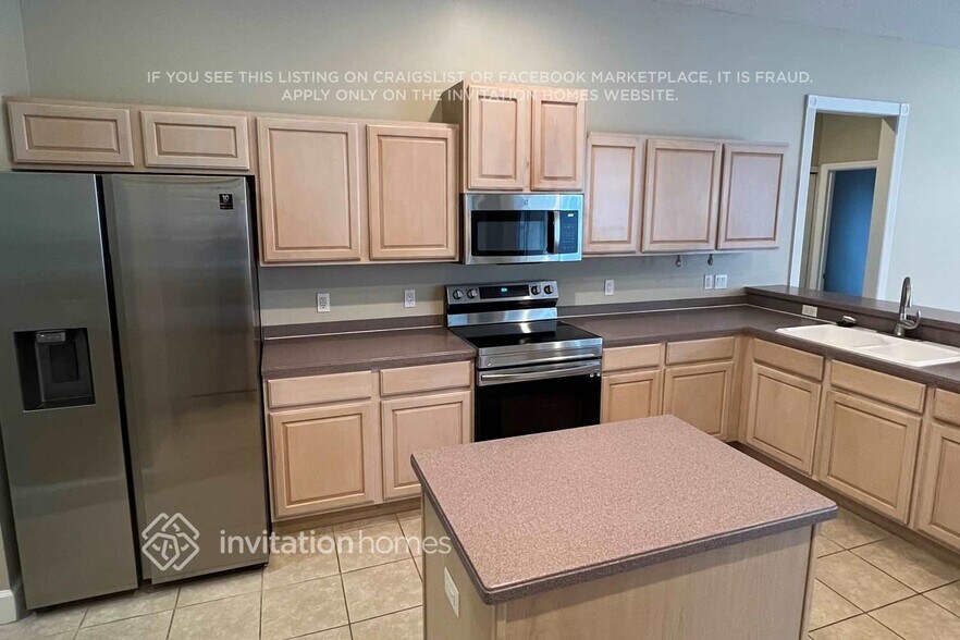 Building Photo - 11102 Hyacinth Pl