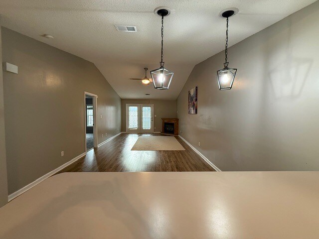 Building Photo - 1021 Old Marks Dr