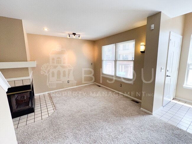 Building Photo - Ptarmigan Valley Townhome