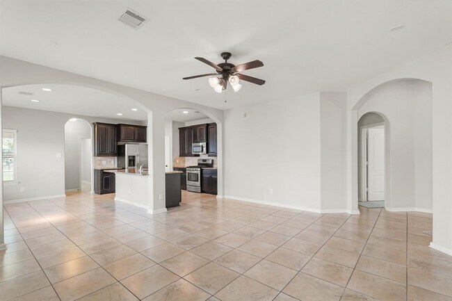 Building Photo - 13026 Davenport Hills Ln