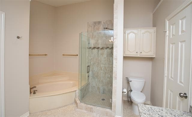 Building Photo - 705 Greenway Dr