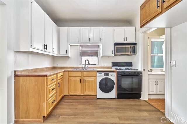 Building Photo - 1115 S Mariposa Ave