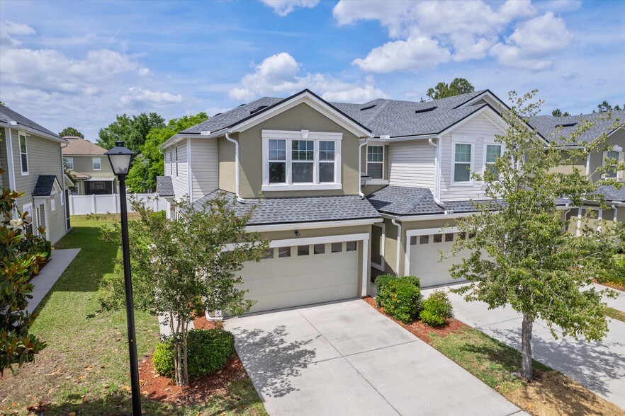 Primary Photo - 3851 Aubrey Ln