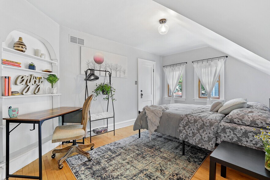 Building Photo - 2162 N 72nd St