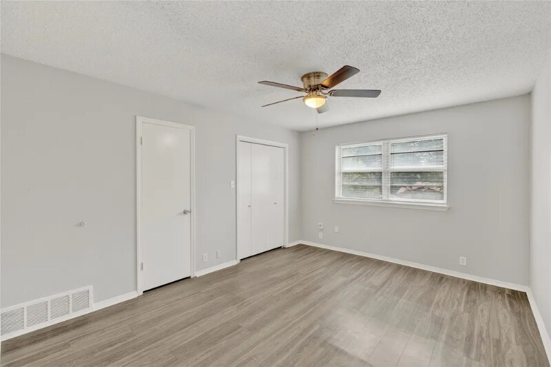 Building Photo - 205 San Jacinto Ct
