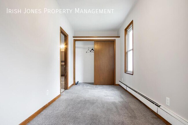 Building Photo - 138 Weimar St