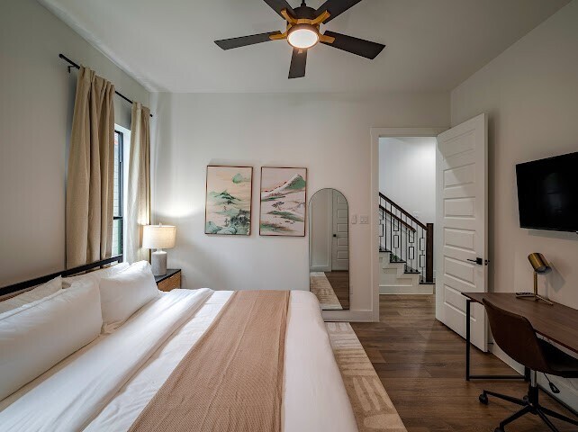 Building Photo - 1305 E 27th St