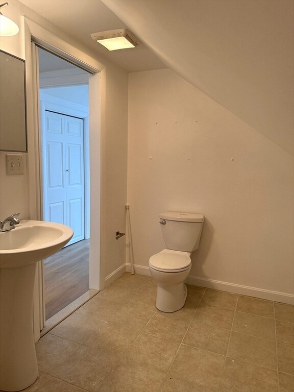 Building Photo - 21-23-23 Rendall Pl