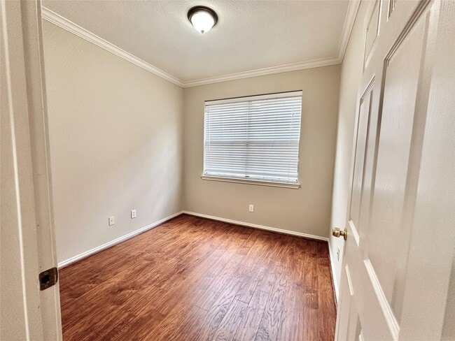 Building Photo - 9400 Bellaire Blvd