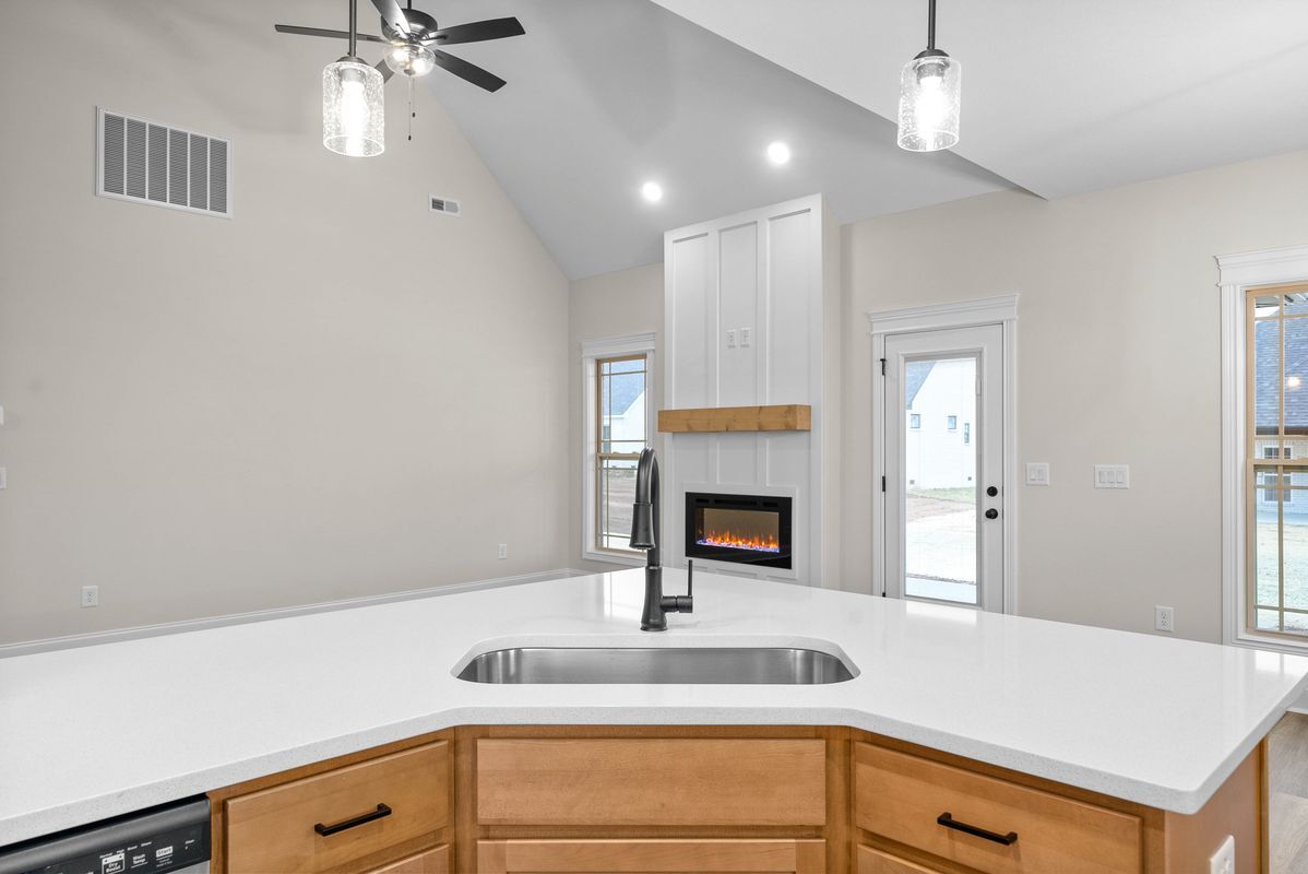 Building Photo - 218 Harvest Moon Dr