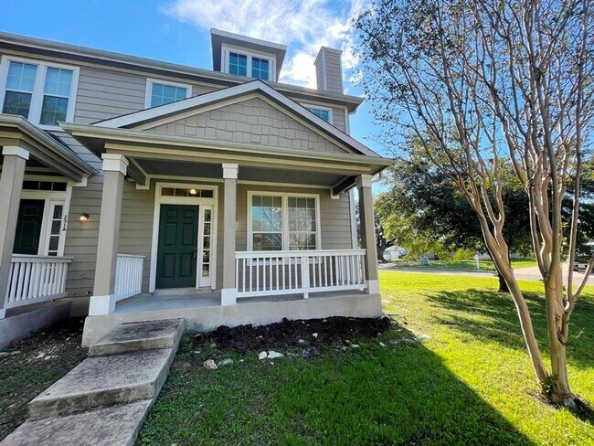 Building Photo - 251B Utterback