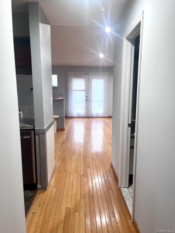 Building Photo - 50 Meadowlark Ln