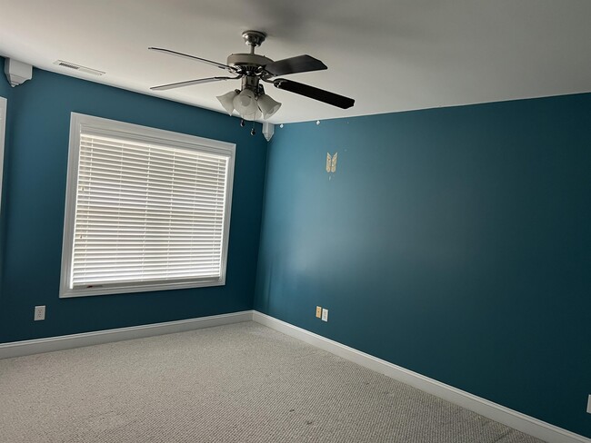 Building Photo - 101 Bellechasse Way