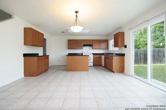 Building Photo - 10002 Powderhouse Dr