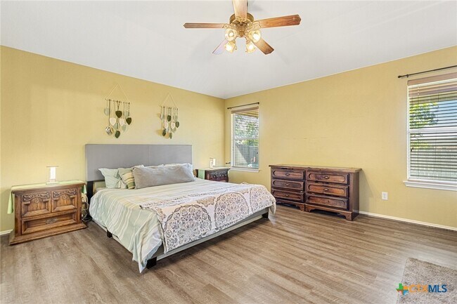 Building Photo - 5620 Birmingham Cir
