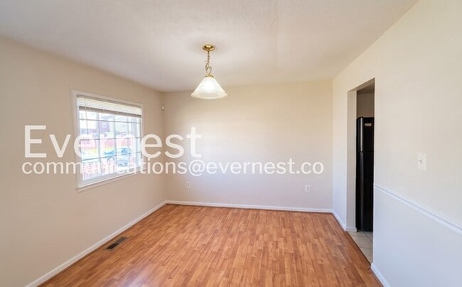 Building Photo - 2325 McClellan Ct