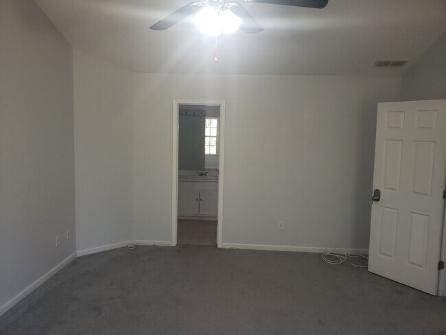 Building Photo - THE GOOD LIFE IN FAIRBURN