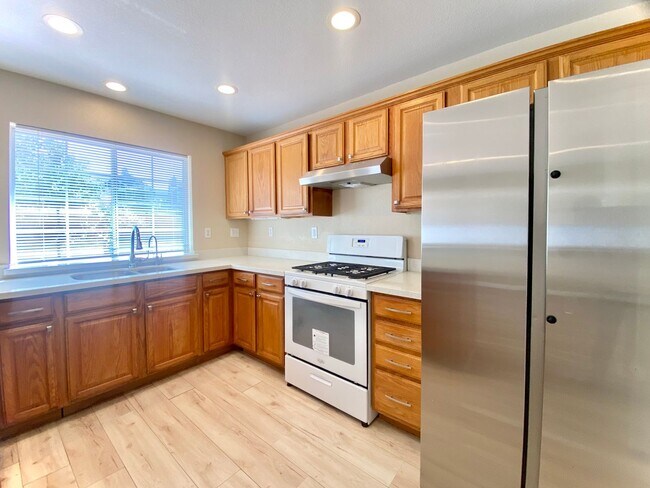 Building Photo - Lovely 3-bedroom home for rent in Fremont!...