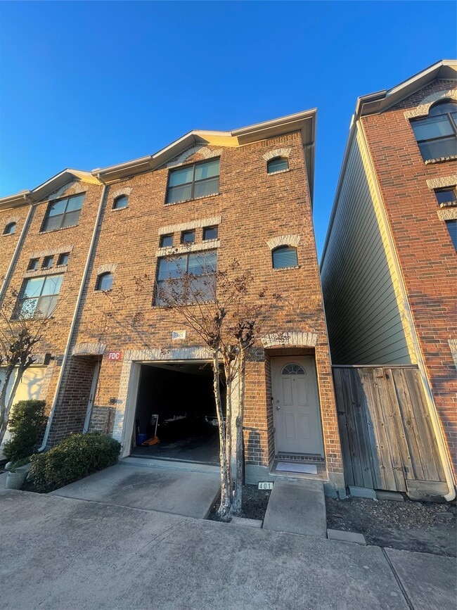 Building Photo - 7650 Springhill St