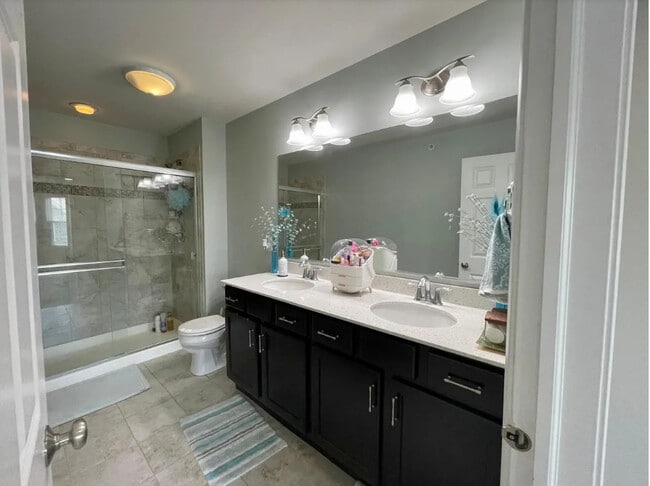 Building Photo - 2889 Henley Ln