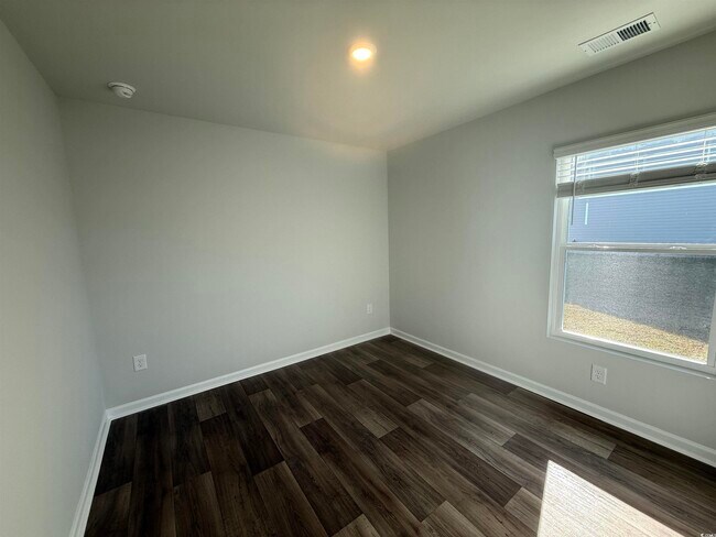 Building Photo - 517 Cambria Dr