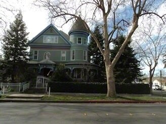 Primary Photo - Greenbriar House