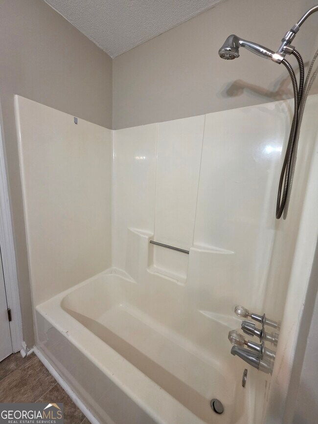 Building Photo - 300 Handley Ct