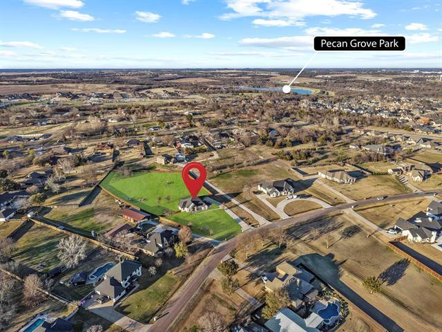 Building Photo - 2201 Norwood St