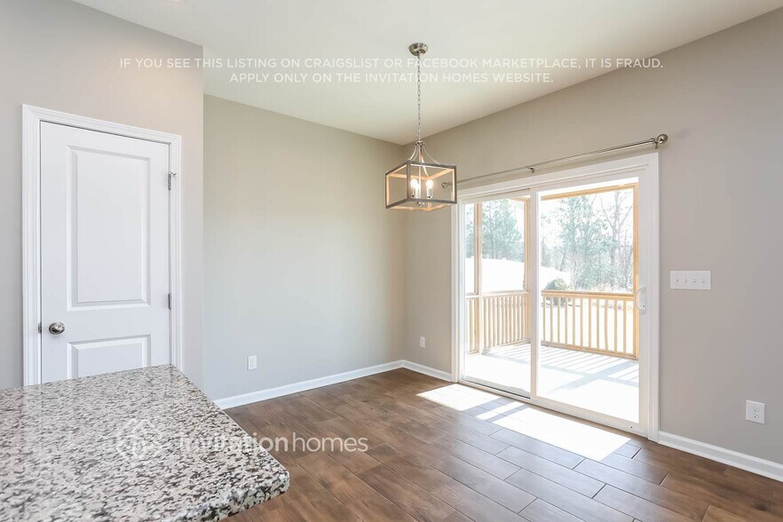 Building Photo - 3952 White Kestrel Dr