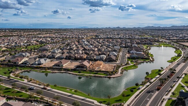 Building Photo - 23080 E Carriage Wy